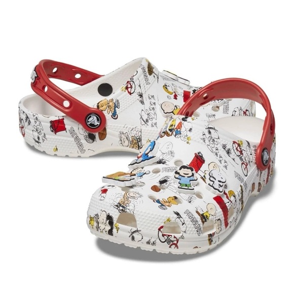 Crocs Peanuts Snoopy and the gang shoes / m6 w8 / hard to find size / NEW tags - Picture 2 of 9